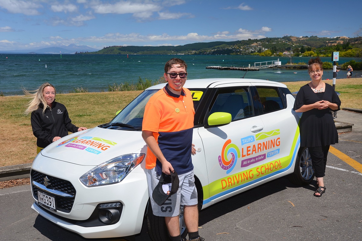 From left: Taupō District Council strategic partnerships advisor Rose Prisk, learner driver Cameron Henson and Taupō Learning Centre driving tutor Claire Northcroft.  